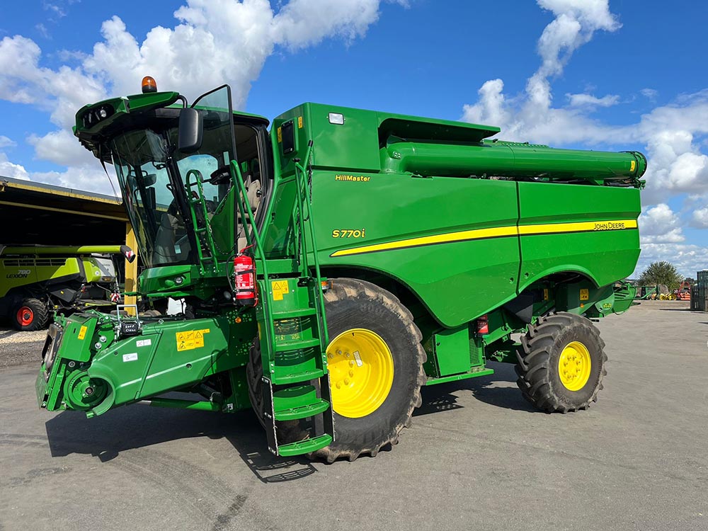 John Deere S770i Hillmaster