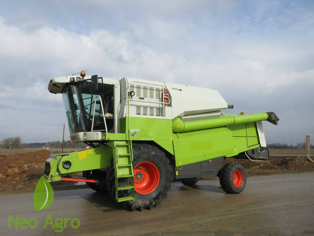 Claas MEGA 360 Claas MEGA 360