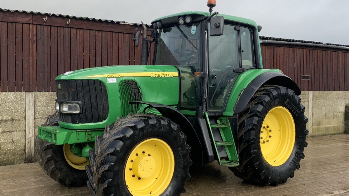 трактор John Deere 6920S