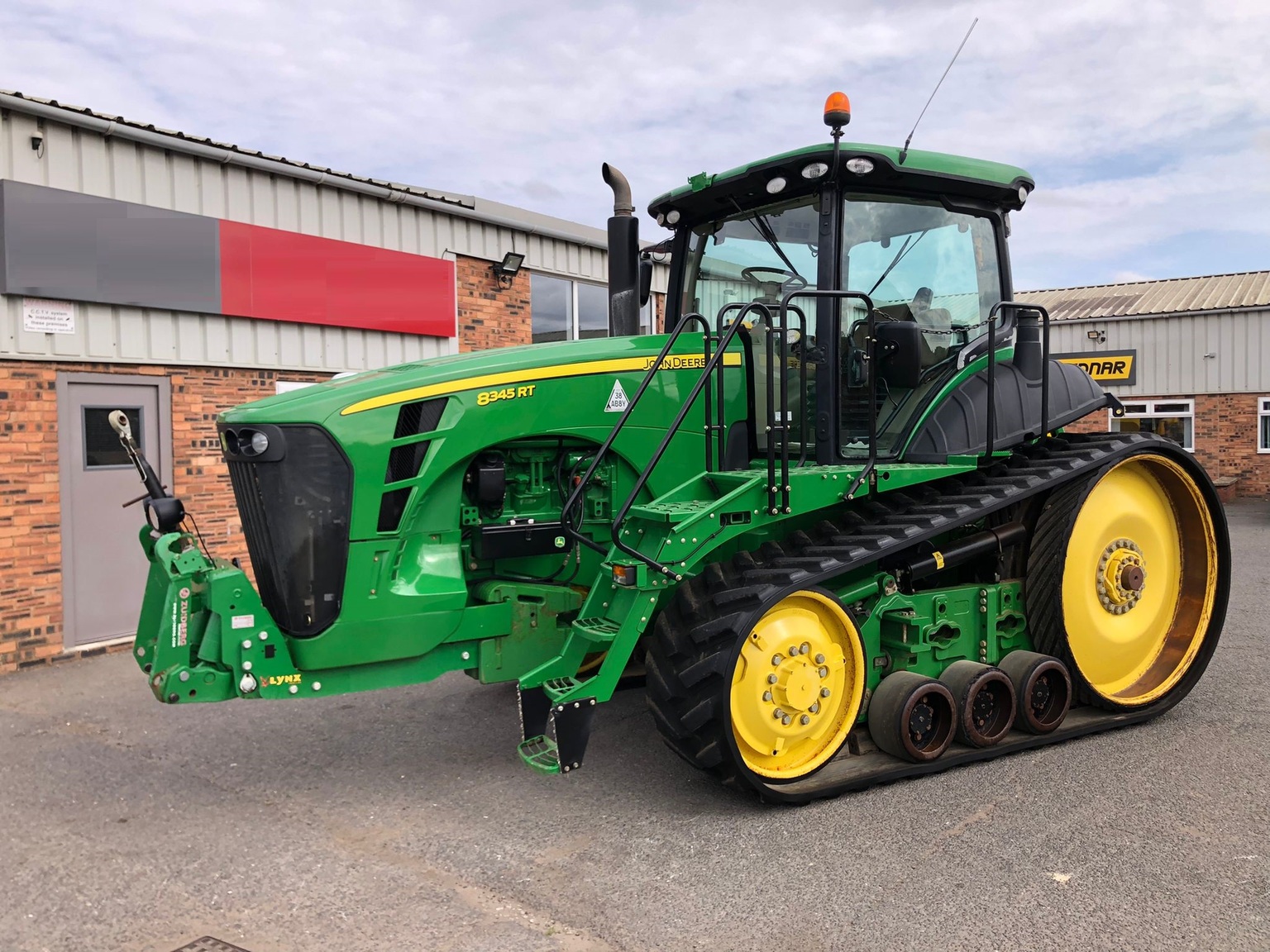 Гусеничний трактор John Deere 8345RT