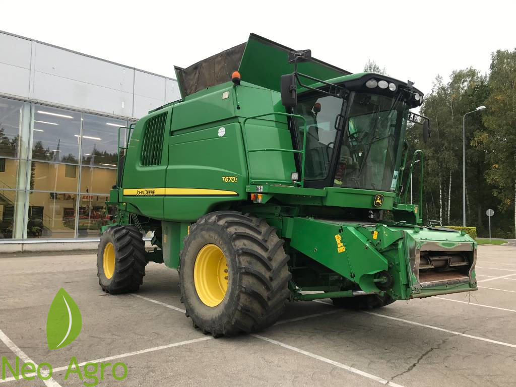 John Deere T670i John Deere T670i