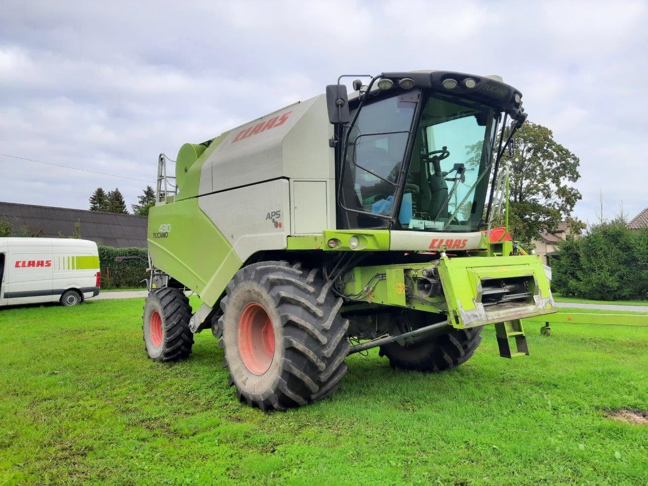 Claas Tucano 430 Claas Tucano 430