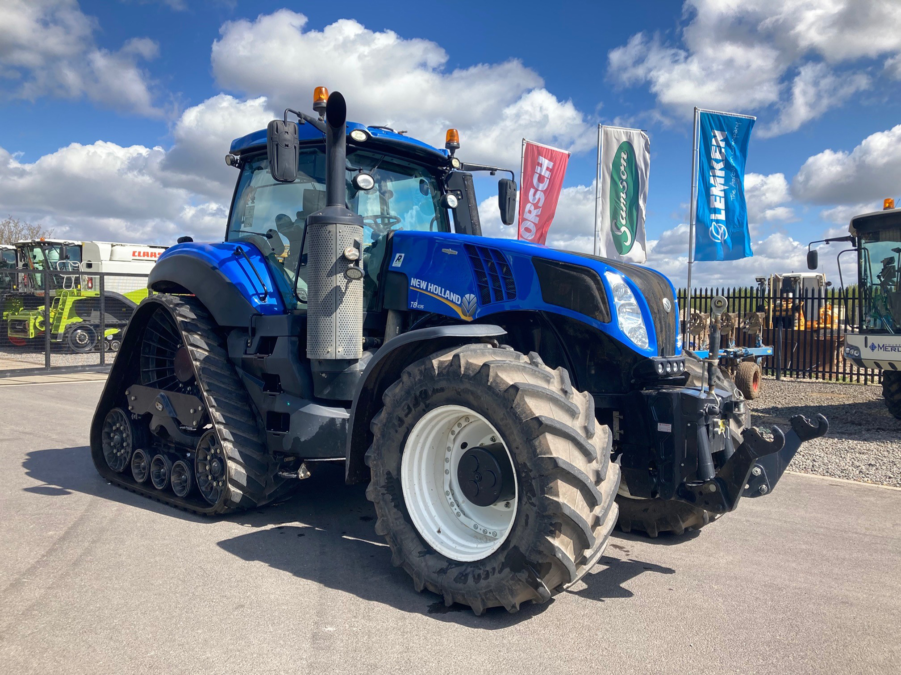 NEW HOLLAND T8 435 SMART TRAC