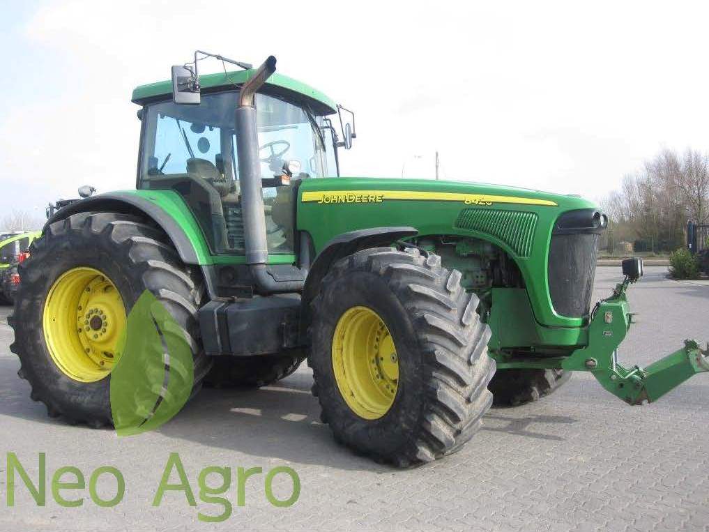 трактор John Deere 8420