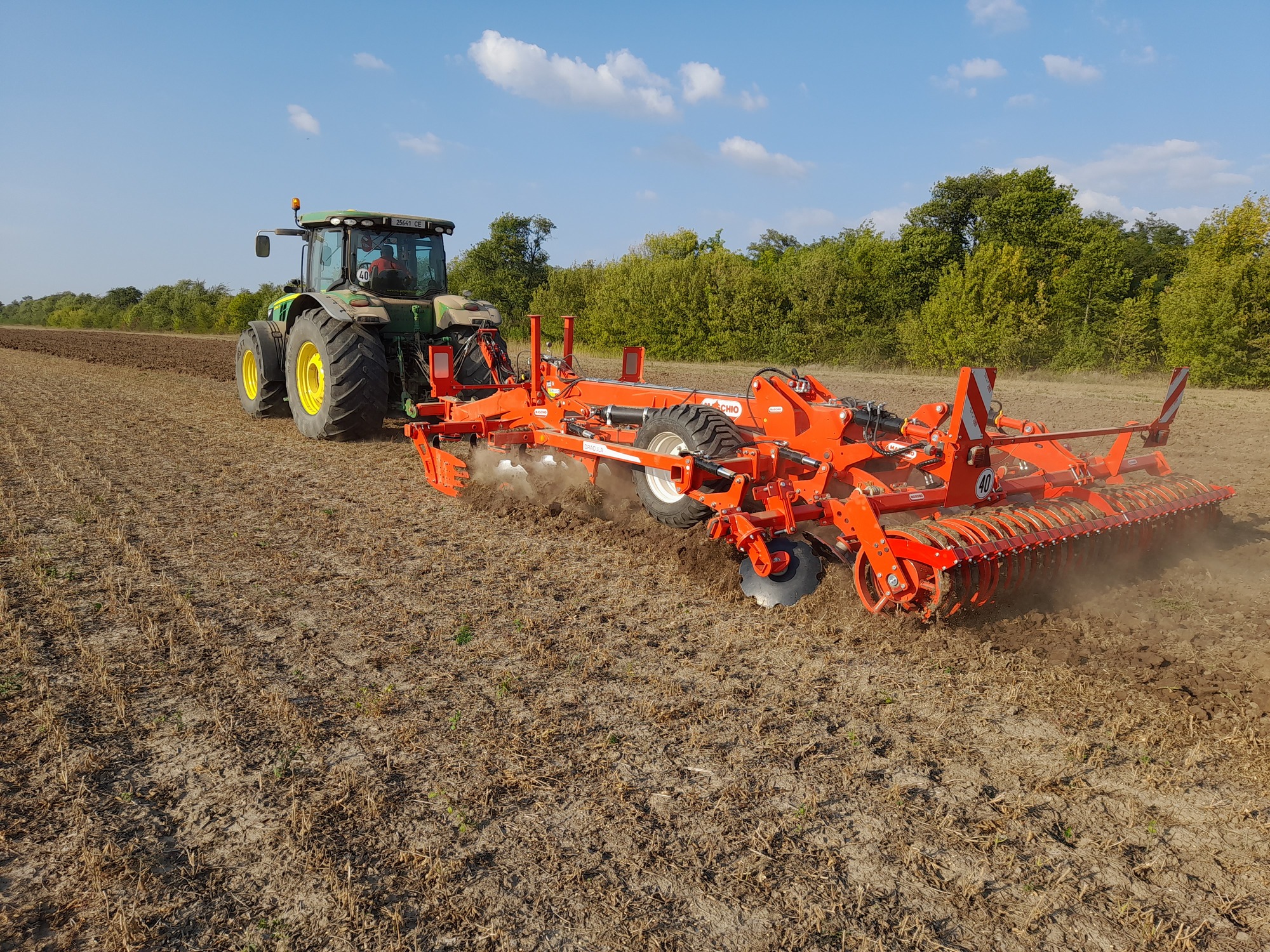 Універсальний дисколаповий культиватор Maschio Gaspardo DRACULA 400