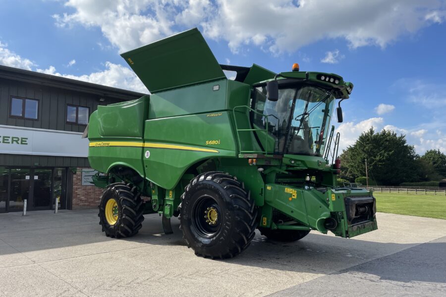 John Deere S680i Hillmaster John Deere S680i Hillmaster