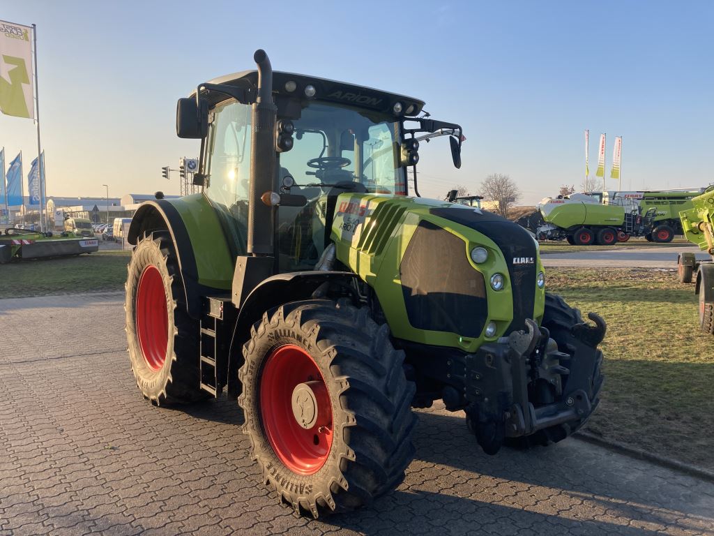 Claas Arion 540