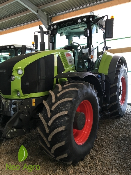 трактор Claas Axion 950