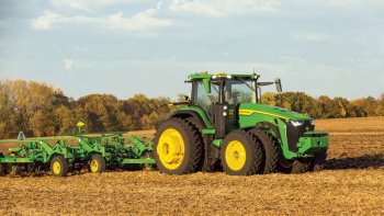Компанія John Deere представила на виставці CES 2022 повністю автономний трактор Компанія John Deere представила на виставці CES 2022 повністю автономний трактор